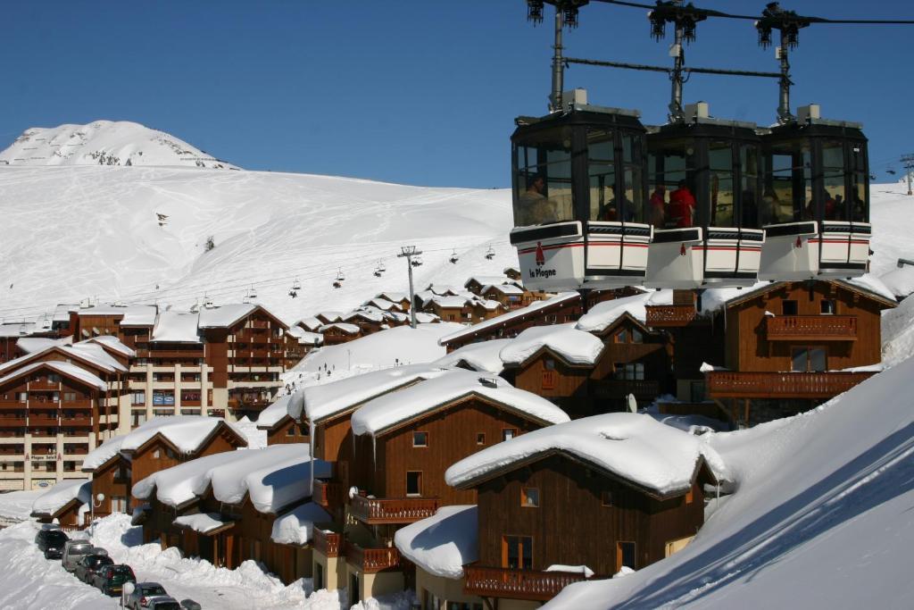 Madame Vacances Les Chalets Du Praz La Plagne Exterior photo